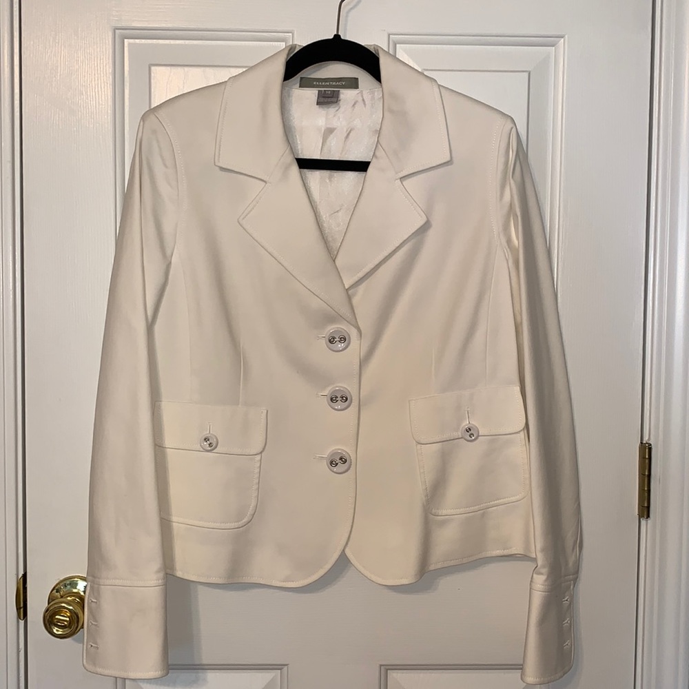 Ellen Tracy Jackets and Coats